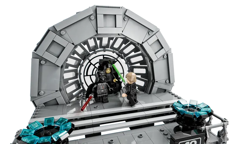 LEGO® Emperor's Throne Room™ Diorama (75352)