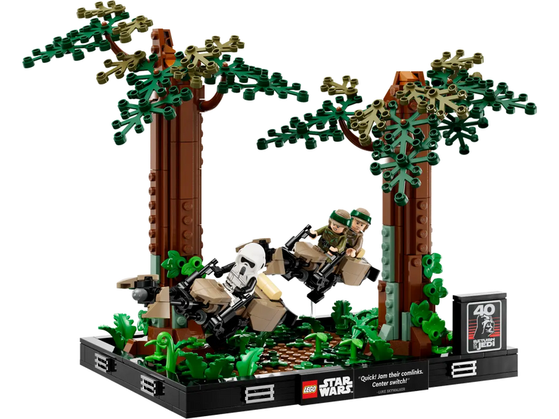 LEGO® Endor™ Speeder Chase Diorama (75353)